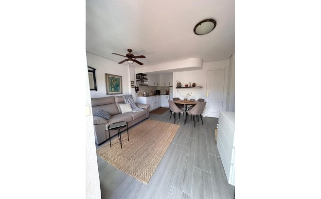 Resale - Bungalow -
Torrevieja - Torre La Mata