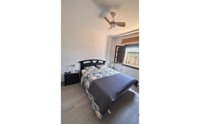 Resale - Bungalow -
Torrevieja - Torre La Mata