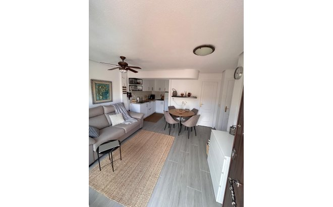 Resale - Bungalow -
Torrevieja - Torre La Mata