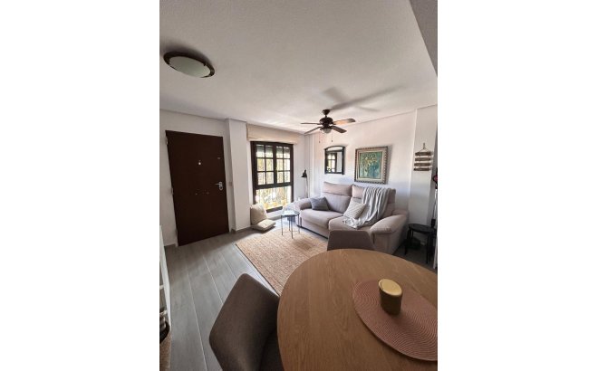 Resale - Bungalow -
Torrevieja - Torre La Mata