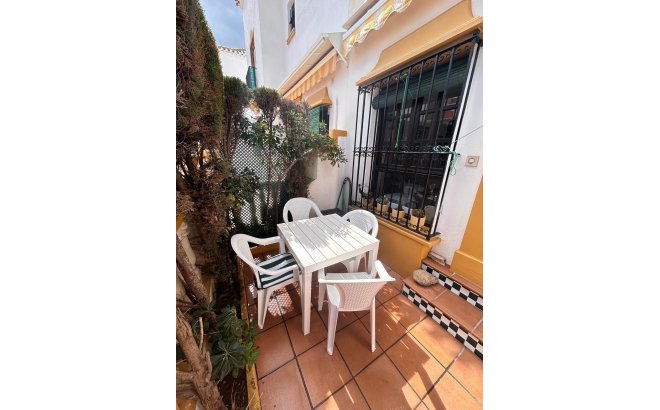 Resale - Bungalow -
Torrevieja - Torre La Mata