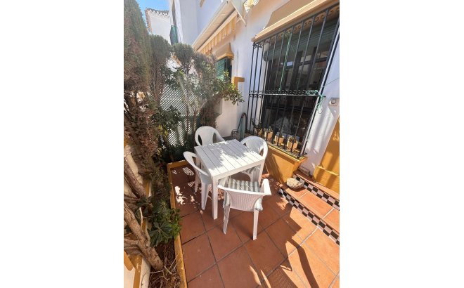 Resale - Bungalow -
Torrevieja - Torre La Mata