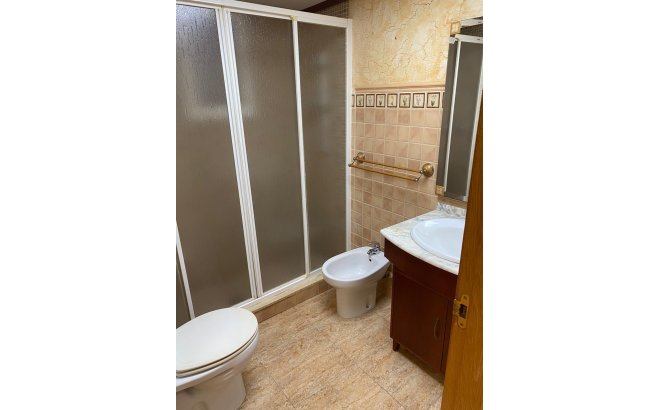 Resale - Apartment -
Torrevieja - Estacion De Autobuses