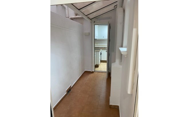 Resale - Apartment -
Torrevieja - Estacion De Autobuses