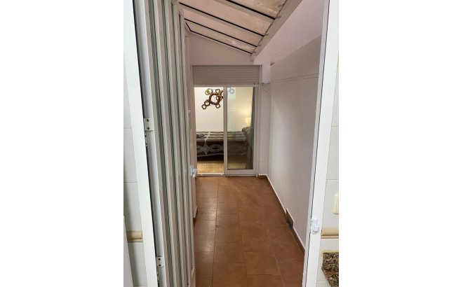 Resale - Apartment -
Torrevieja - Estacion De Autobuses