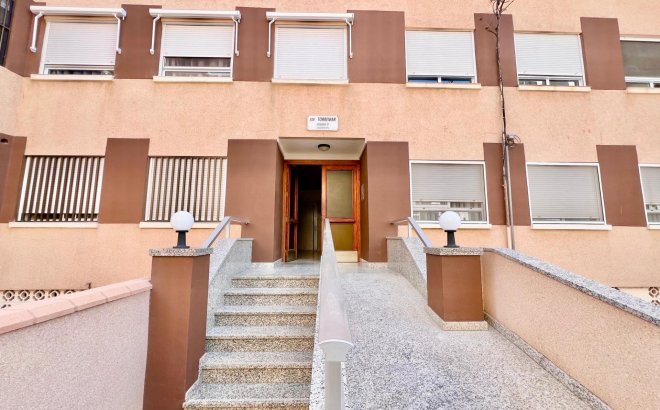 Resale - Apartment -
Torrevieja - La Mata