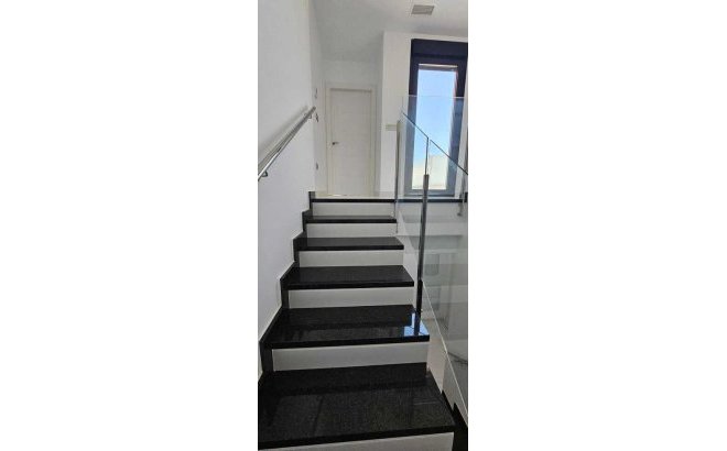 Resale - Villa -
Los Montesinos - Costa Blanca