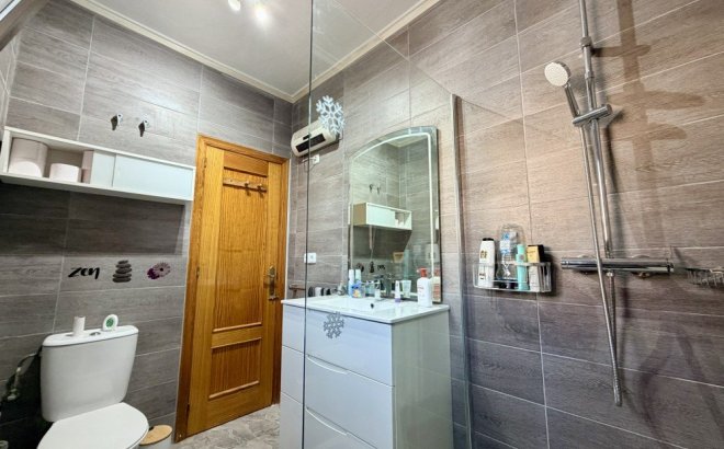 Resale - Villa -
Benijofar - Costa Blanca