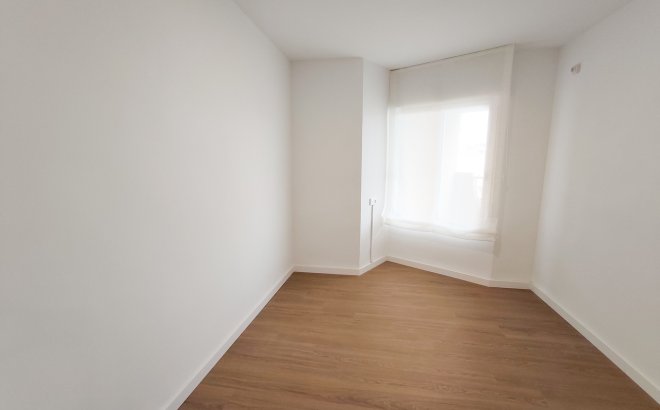 Resale - Apartment -
La Zenia - Costa Blanca