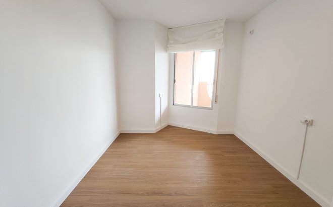 Resale - Apartment -
La Zenia - Costa Blanca