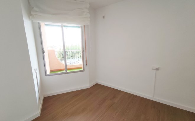 Resale - Apartment -
La Zenia - Costa Blanca