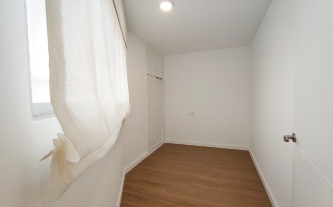Resale - Apartment -
La Zenia - Costa Blanca