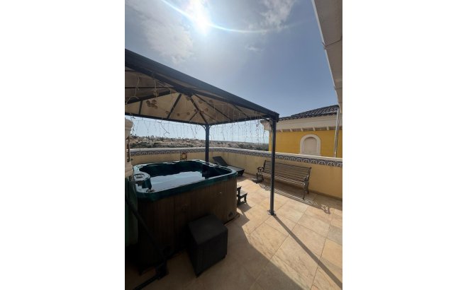 Resale - Dúplex -
San Fulgencio - La Marina