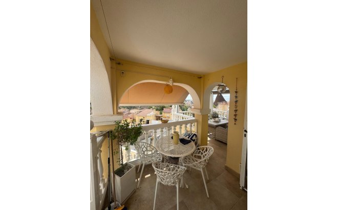 Resale - Dúplex -
San Fulgencio - La Marina