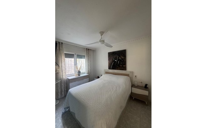 Resale - Dúplex -
San Fulgencio - La Marina