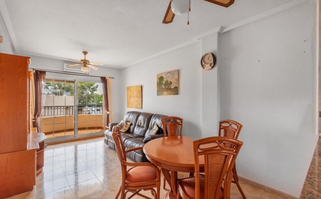Resale - Apartment -
Orihuela Costa - Villamartín