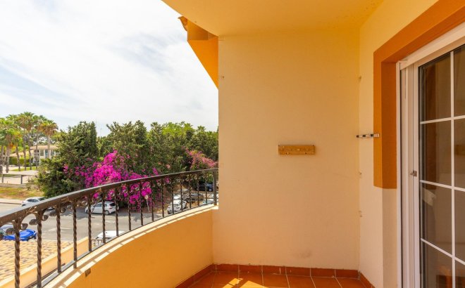 Resale - Apartment -
Orihuela Costa - Villamartín