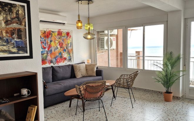 Resale - Apartment -
Torrevieja - Costa Blanca