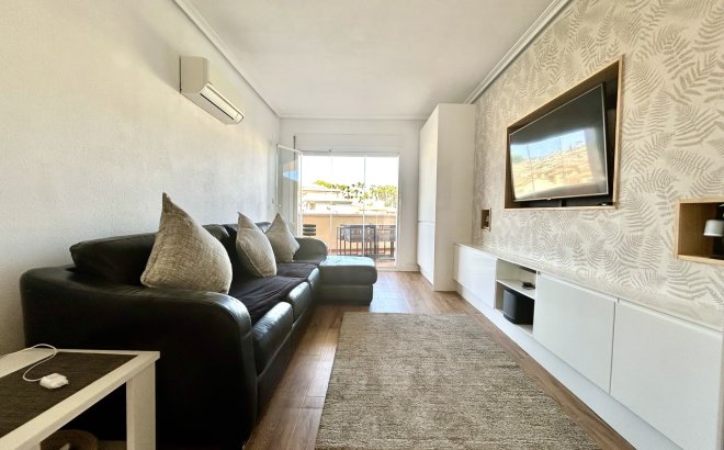 Resale - Apartment -
Villamartin - Costa Blanca