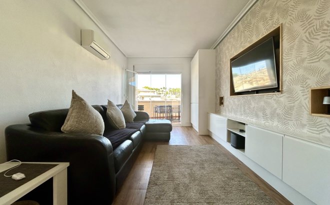 Resale - Apartment -
Villamartin - Costa Blanca