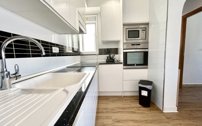 Resale - Apartment -
Villamartin - Costa Blanca