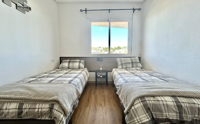 Resale - Apartment -
Villamartin - Costa Blanca
