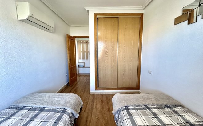 Resale - Apartment -
Villamartin - Costa Blanca