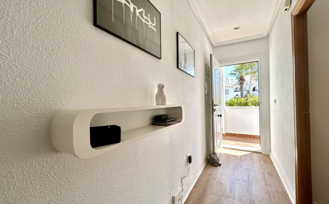 Resale - Apartment -
Villamartin - Costa Blanca