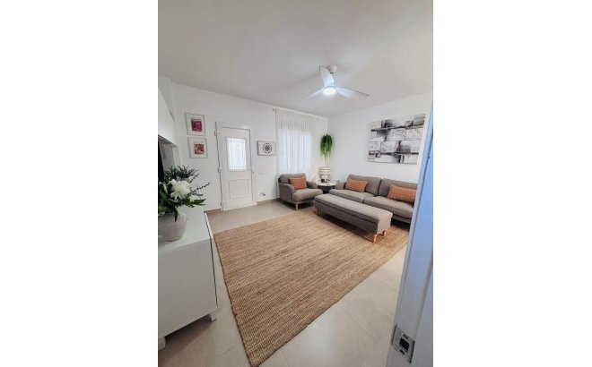 Revente - Town House -
Villamartin - Costa Blanca