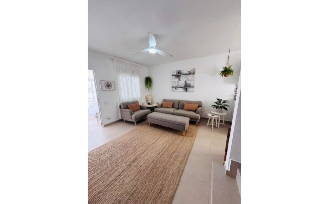 Revente - Town House -
Villamartin - Costa Blanca