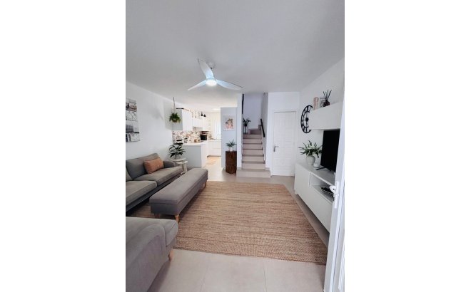 Revente - Town House -
Villamartin - Costa Blanca
