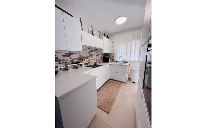 Revente - Town House -
Villamartin - Costa Blanca