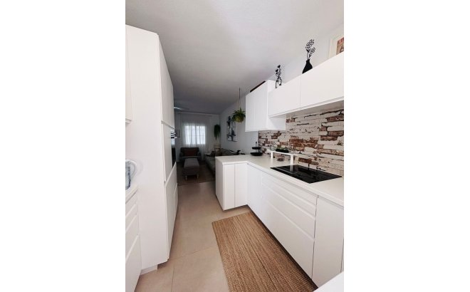 Revente - Town House -
Villamartin - Costa Blanca