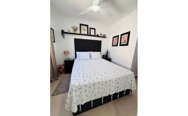 Revente - Town House -
Villamartin - Costa Blanca