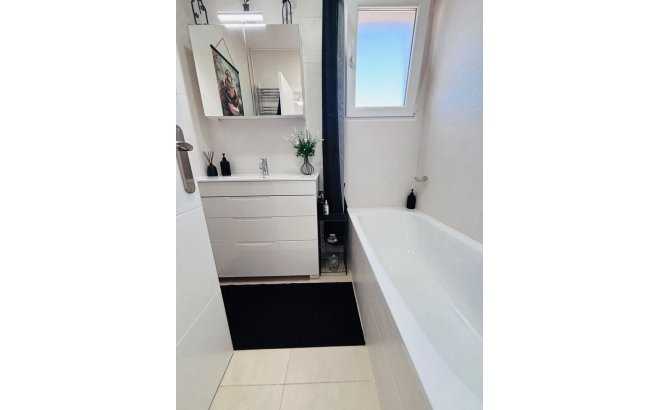 Revente - Town House -
Villamartin - Costa Blanca