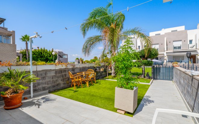 Resale - Town House -
Torrevieja - Costa Blanca