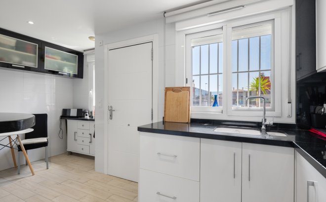 Resale - Town House -
Torrevieja - Costa Blanca