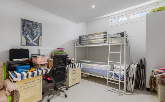 Resale - Town House -
Torrevieja - Costa Blanca