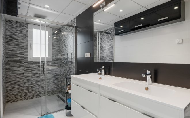 Resale - Town House -
Torrevieja - Costa Blanca