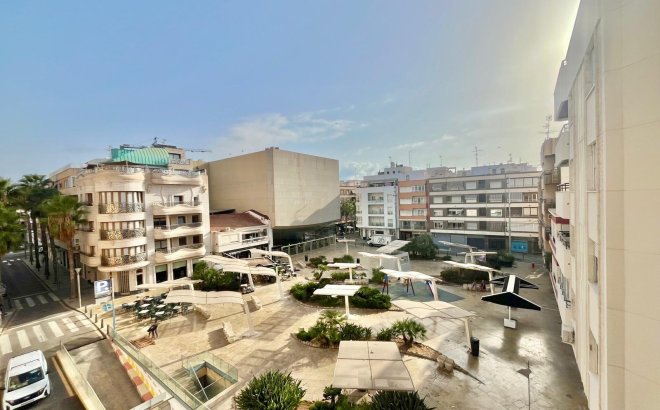 Resale - Apartment -
Torrevieja