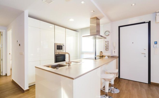 Resale - Villa -
Torrevieja - Costa Blanca