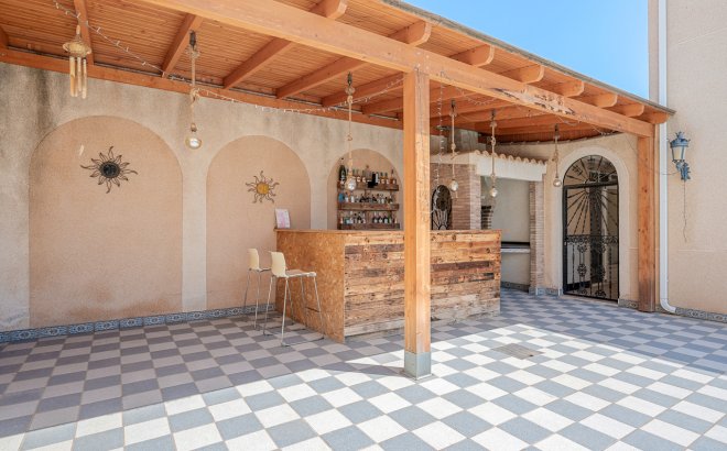 Resale - Villa -
Torre de la Horadada - Costa Blanca