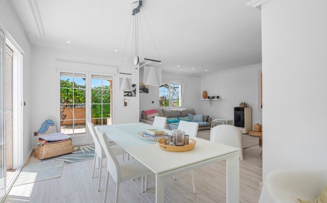 Resale - Villa -
Torre de la Horadada - Costa Blanca