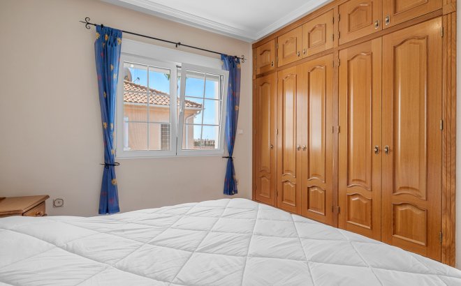 Resale - Villa -
Torre de la Horadada - Costa Blanca