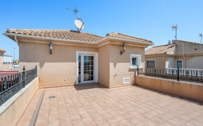 Resale - Villa -
Torre de la Horadada - Costa Blanca