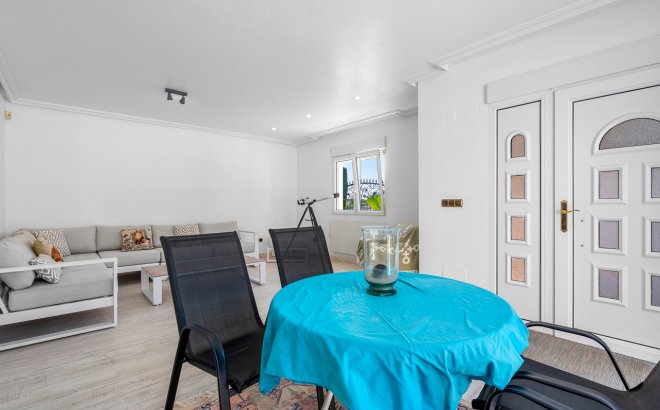 Resale - Villa -
Torre de la Horadada - Costa Blanca