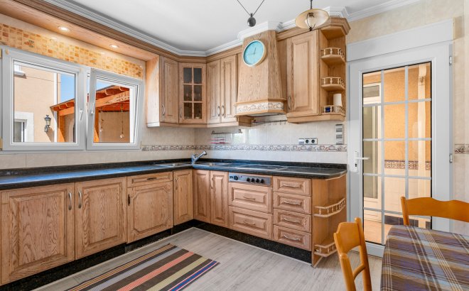 Resale - Villa -
Torre de la Horadada - Costa Blanca