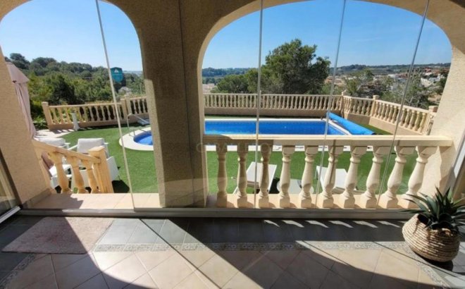Resale - Villa -
Pinar de Campoverde - Inland