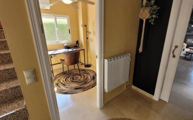 Resale - Villa -
Pinar de Campoverde - Inland