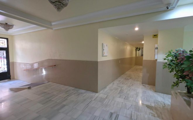 Herverkoop - Appartement -
Torrevieja - Playa del Cura